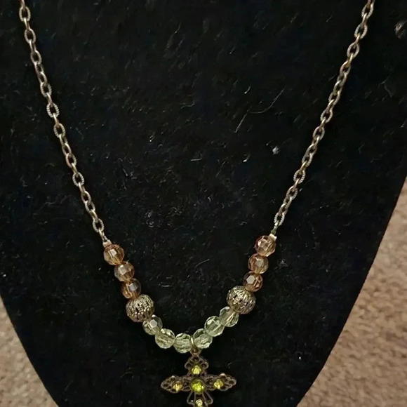 Cross Necklace‎ - Picture 2 of 5